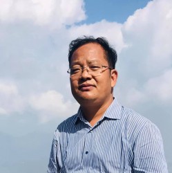 होसियार ! खोसिँदैछ अधिकार